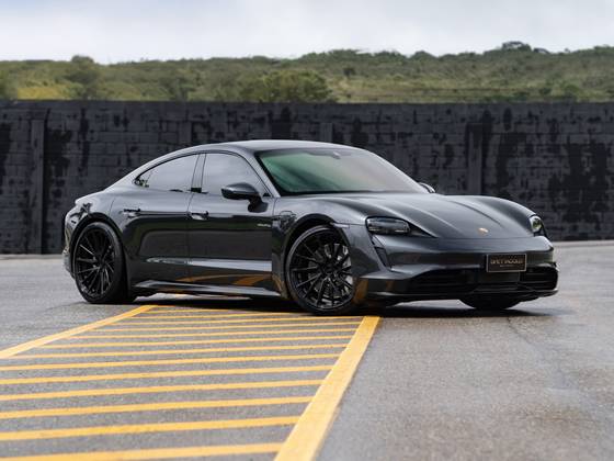 PORSCHE TAYCAN 4S ELÉTRICO PORSCHE TAYCAN 4S ELÉTRICO